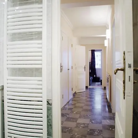 Batignolles - 4 Persons