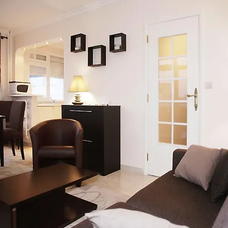 Batignolles - 4 Persons Apartment *