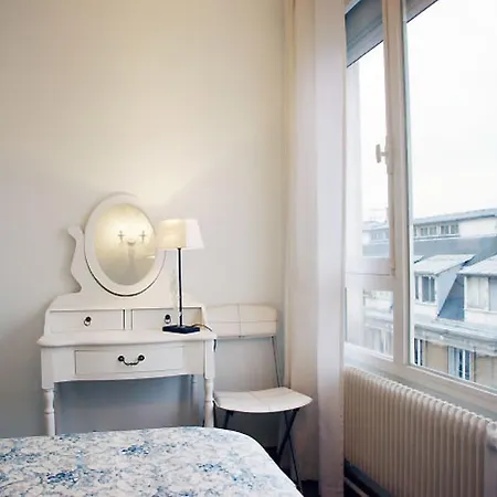 Apartment Batignolles - 4 Persons Paris