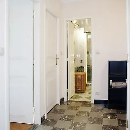 Batignolles - 4 Persons Apartment *