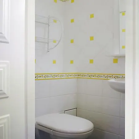 Apartment Batignolles - 4 Persons Paris